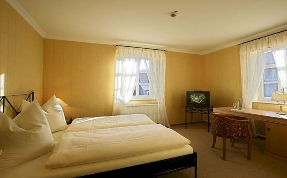 Hotel Snorrenburg Gmbh Burbach  Exteriör bild