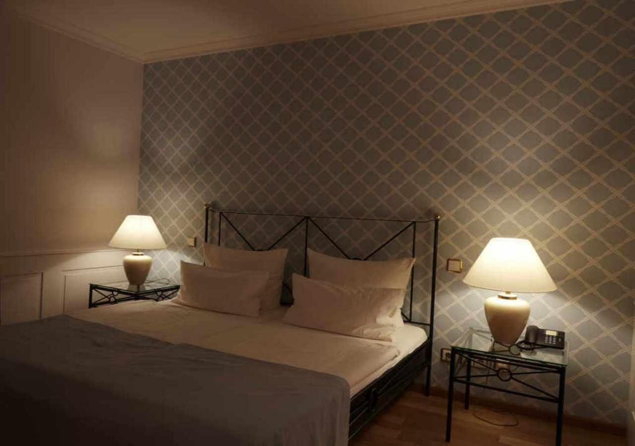 Hotel Snorrenburg Gmbh Burbach  Exteriör bild